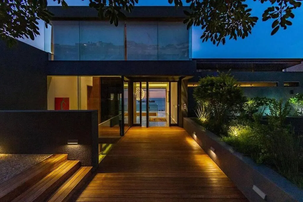 Modern Ocean Facing Villa Cape Town